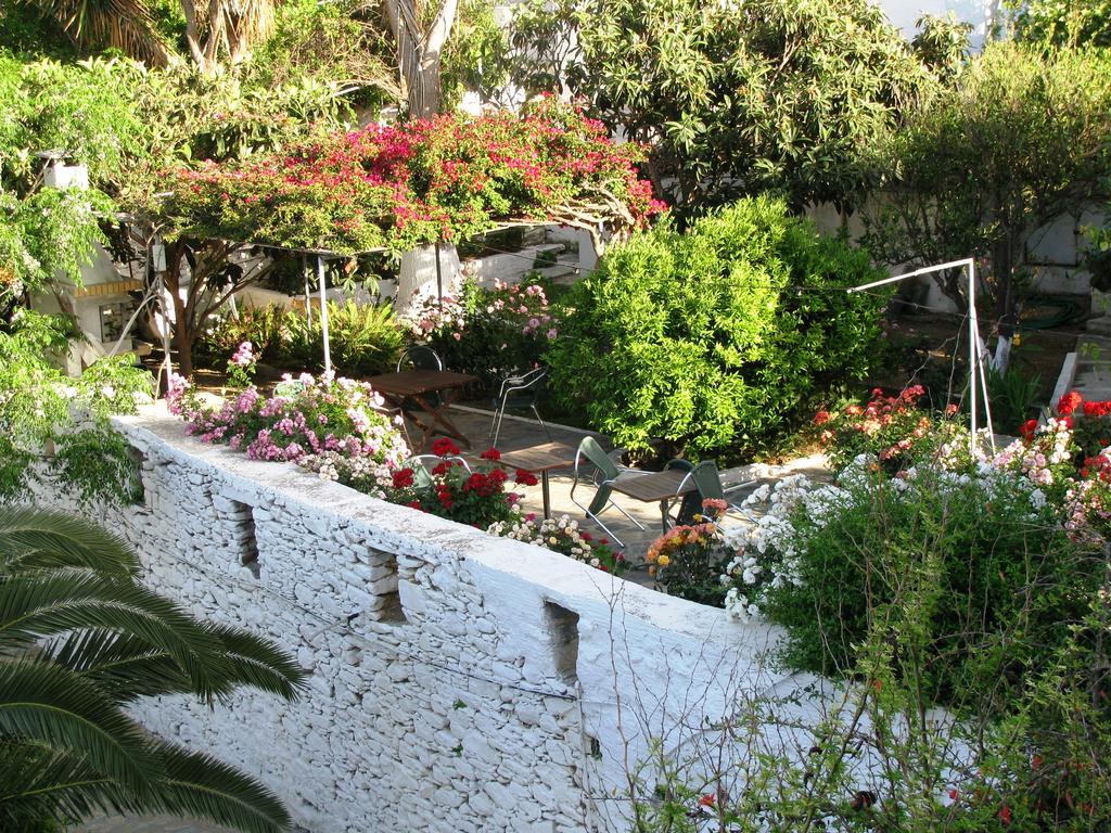 Anna Studios Katapola Exterior photo